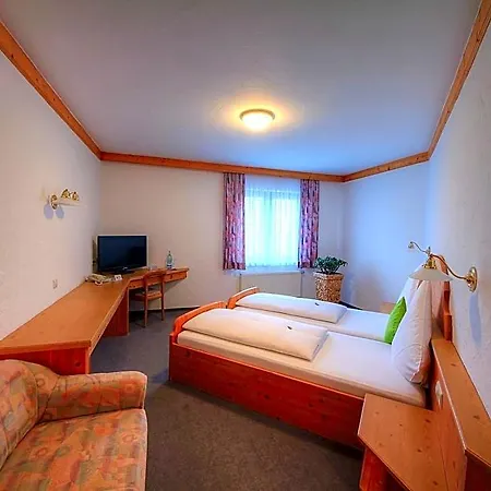 Kuchalber Hof 3*