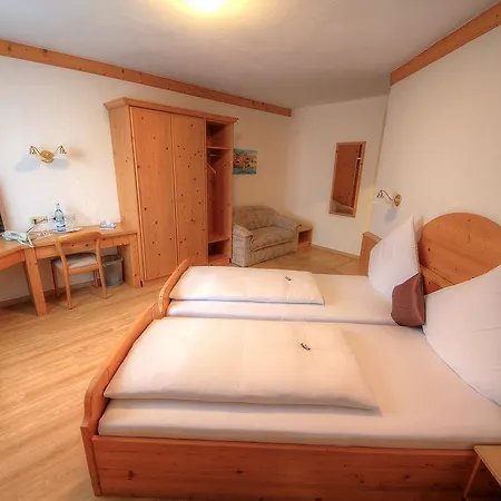 Hotel Kuchalber Hof 3*