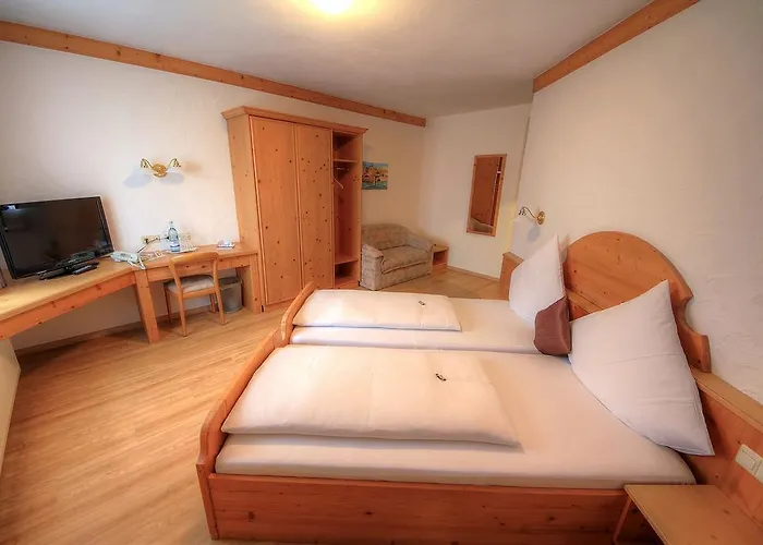 Hotel Kuchalber Hof 3*